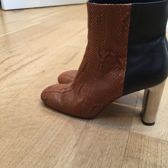 Céline Brown Black Use Python Leather Silver Heel - Picture 3 of 5